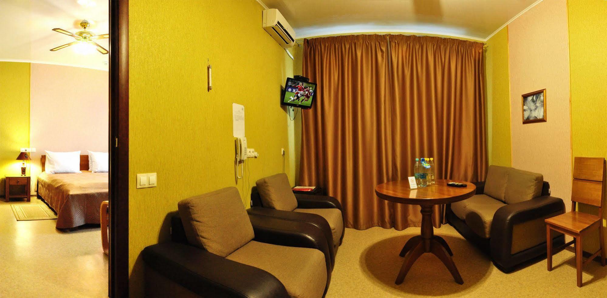 Hotel An-2 Харьков Экстерьер фото