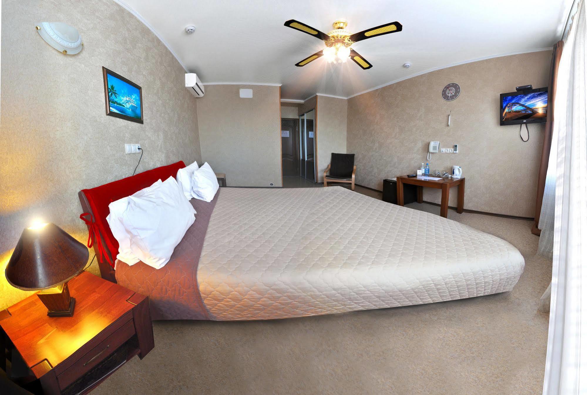 Hotel An-2 Харьков Экстерьер фото