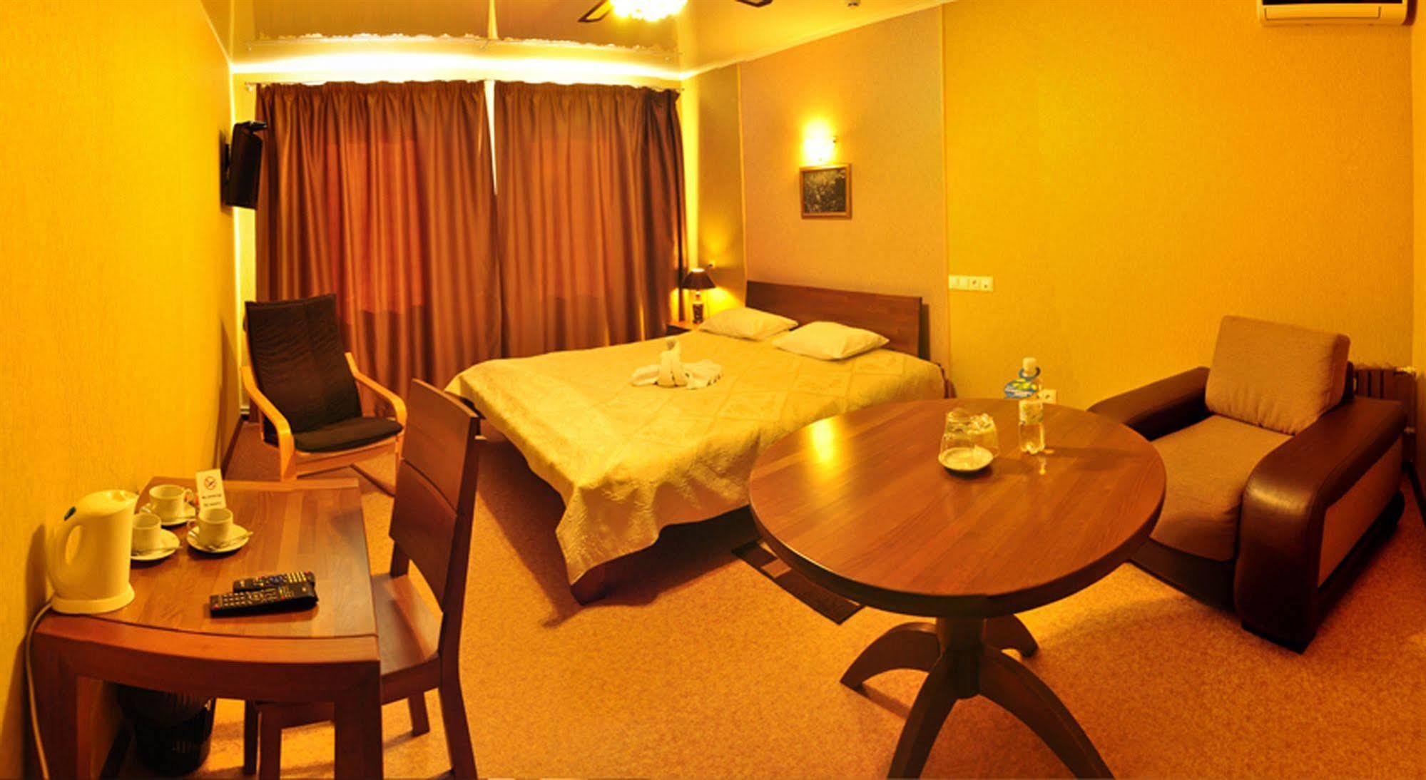 Hotel An-2 Харьков Экстерьер фото